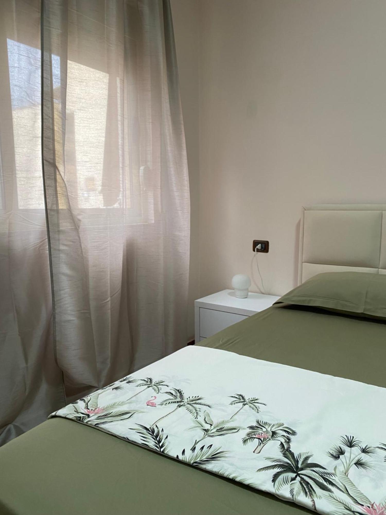 Apartament Stylish Near Center